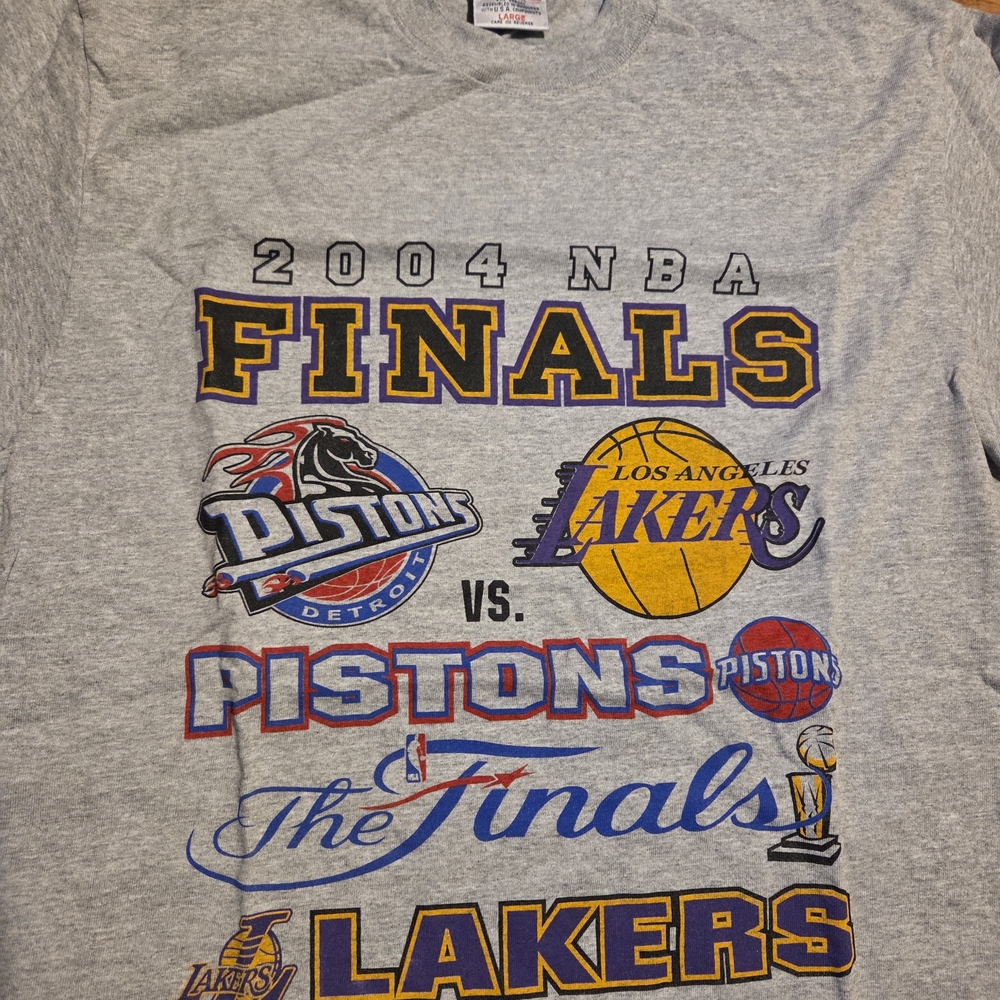 L A LAKERS 2004 NBA FINALS - Picture 2 of 5
